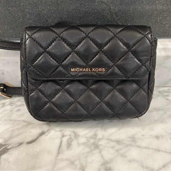 Michael Kors Sloan Black Quilted Leather Belt Bag - Picture 4 of 16